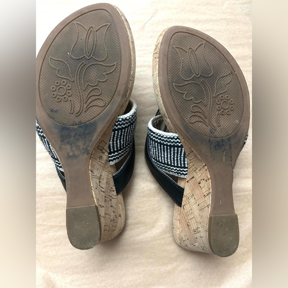White Mountain Black and Cream Wedge Sandals - Picture 7 of 12